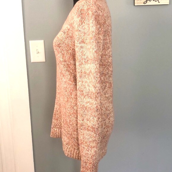 ‼️LOFT sweater🌷 - Picture 2 of 7